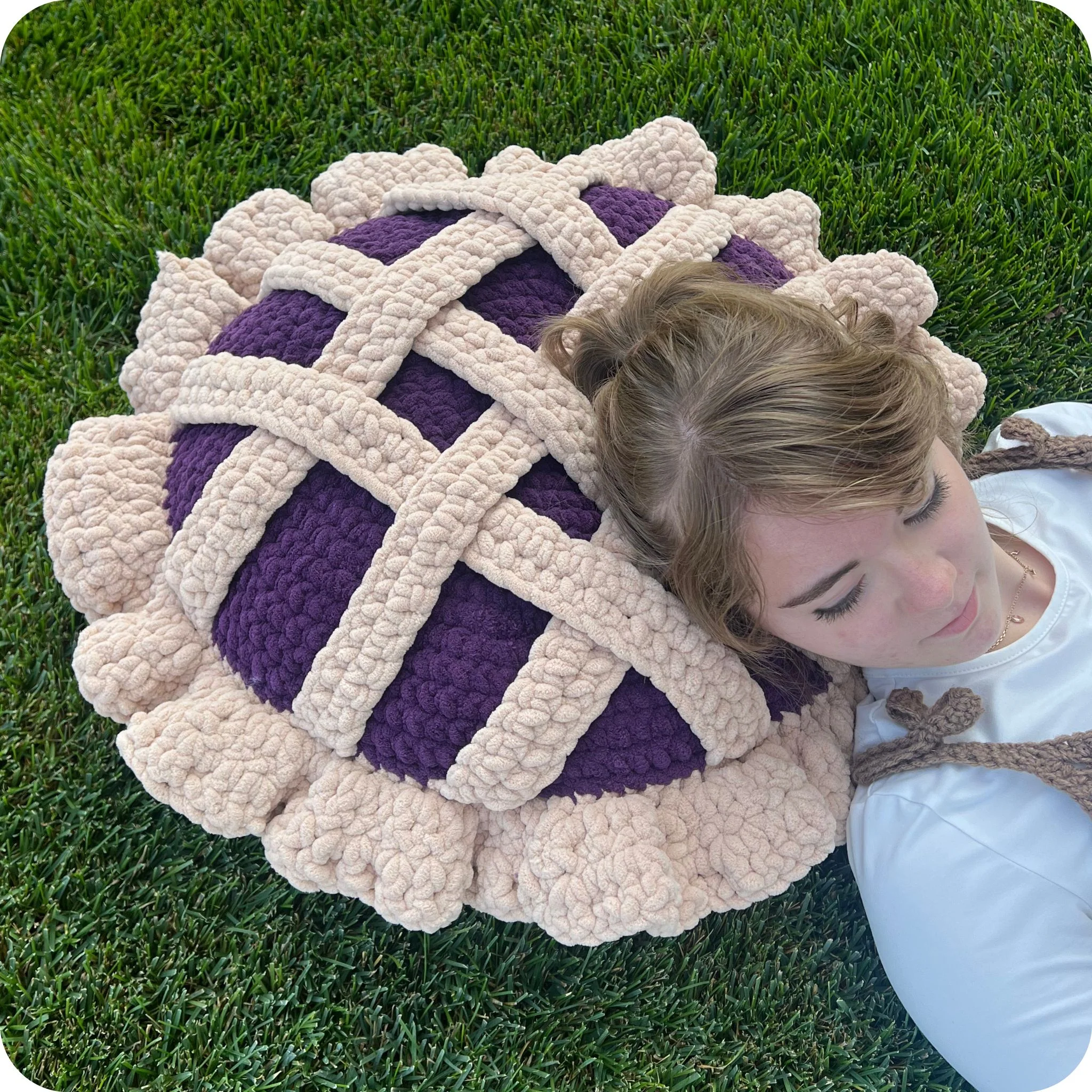 Crochet Berry Pie Pillow Pattern - Image 2