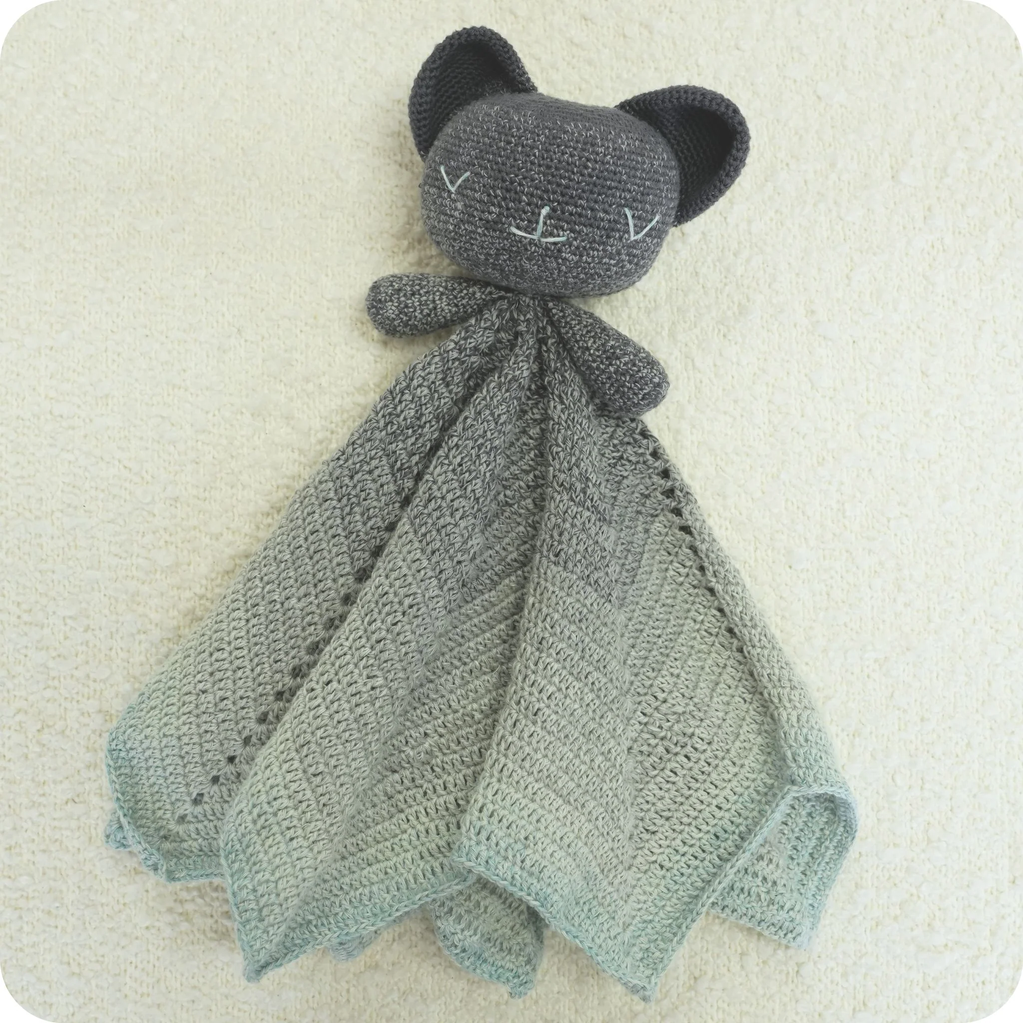 Crochet Mouse Snuggle Blanket Pattern - Image 2