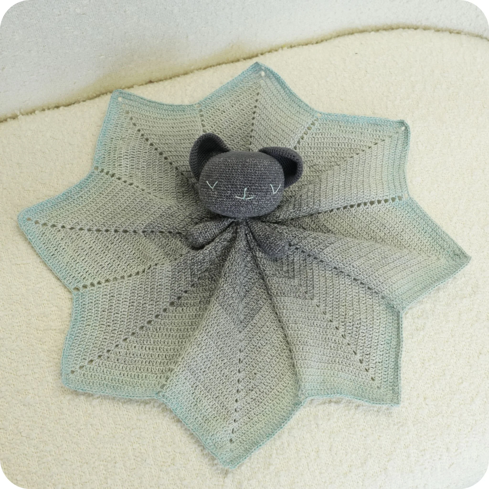 Crochet Mouse Snuggle Blanket Pattern - Image 3