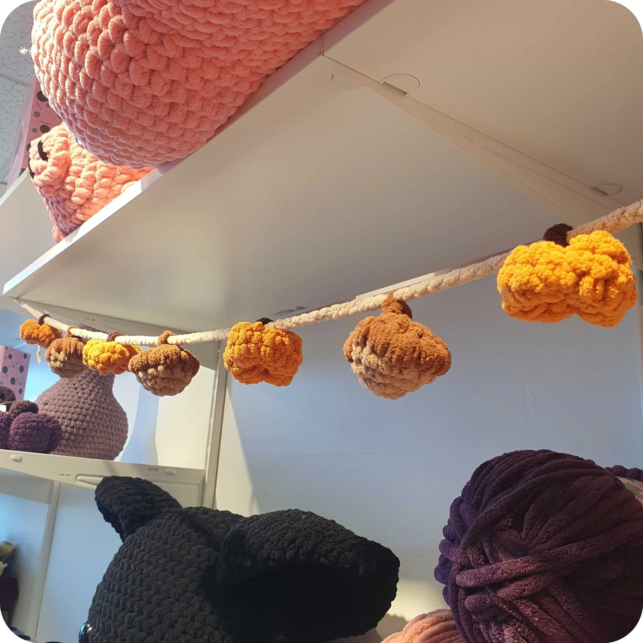Crochet Pumpkin Garland Pattern - Image 2